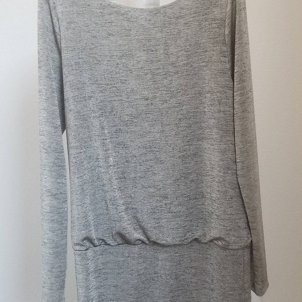 White House/Black Market Long Sleeved Grey Top